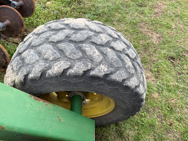 john-deere-1560-image-15