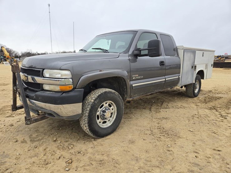 2001-chevrolet-k2500-image-1
