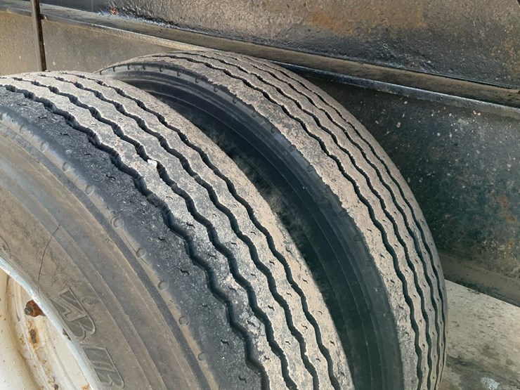 1993-hood-20000-image-49