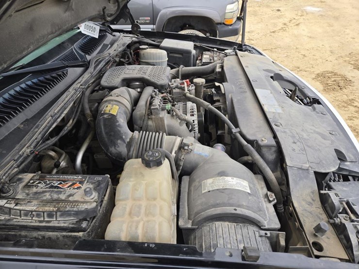 #50-•-2006-chevroley-k2500-hd-truck-image-25