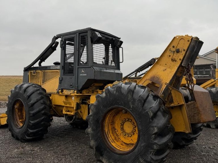 2012-deere-648-image-3