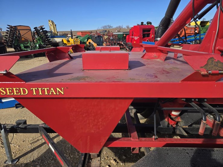 #159-•-seed-tender-4-box-with-scale-image-7