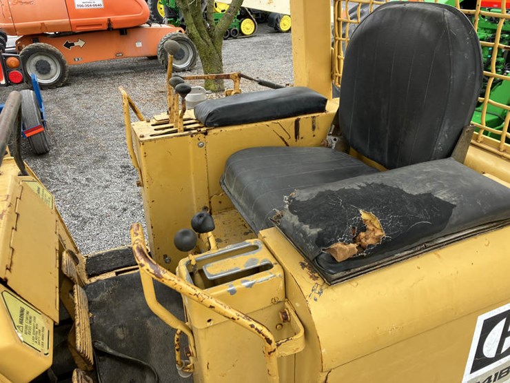 caterpillar-941-image-12