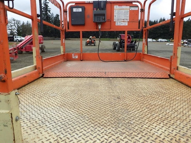 2008-jlg-260mrt-image-15