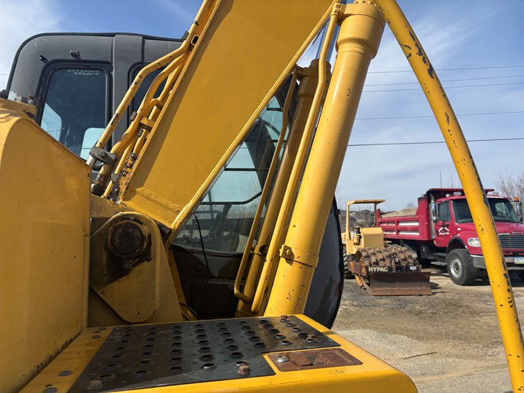 deere-160c-lc-image-19