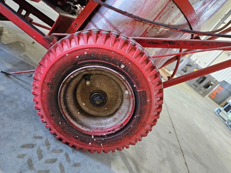 #664-•-walk-behind-paint-sprayer-image-22