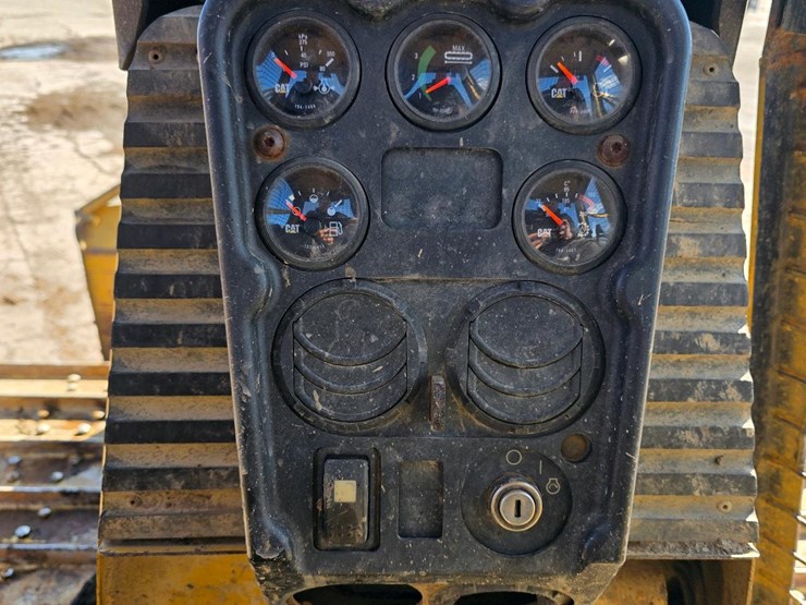 2007-caterpillar-d5g-image-18