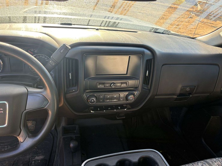 2019-gmc-2500-image-17