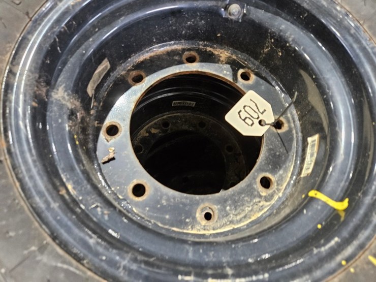 #709-•-tractor-tire-and-rim-set-image-5