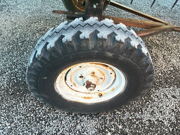 1988-john-deere-920-image-29