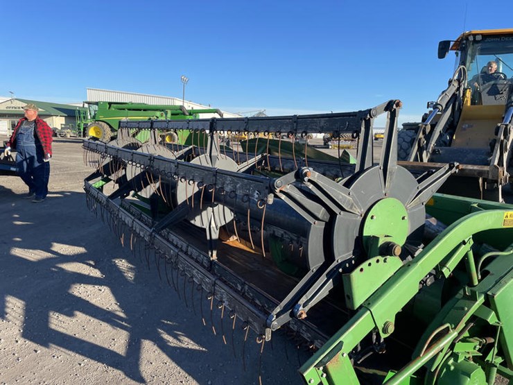 john-deere-216-image-2