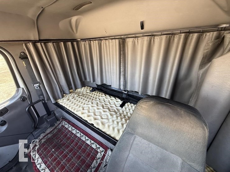 2004-morgan-22-ft-image-10