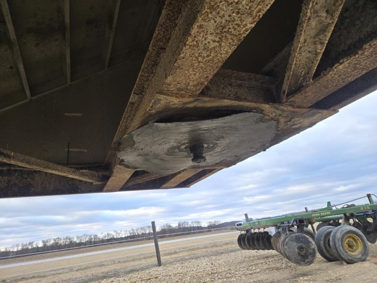 2004-merritt-grain-hopper-image-7