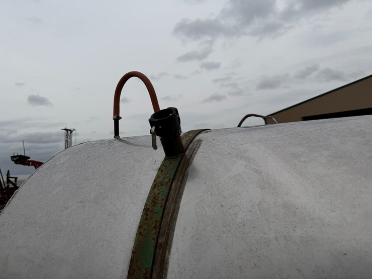#41259-•-~1000-gallon-fuel-wagon-image-31