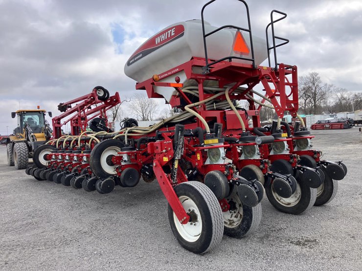 massey-ferguson-8800-image-16