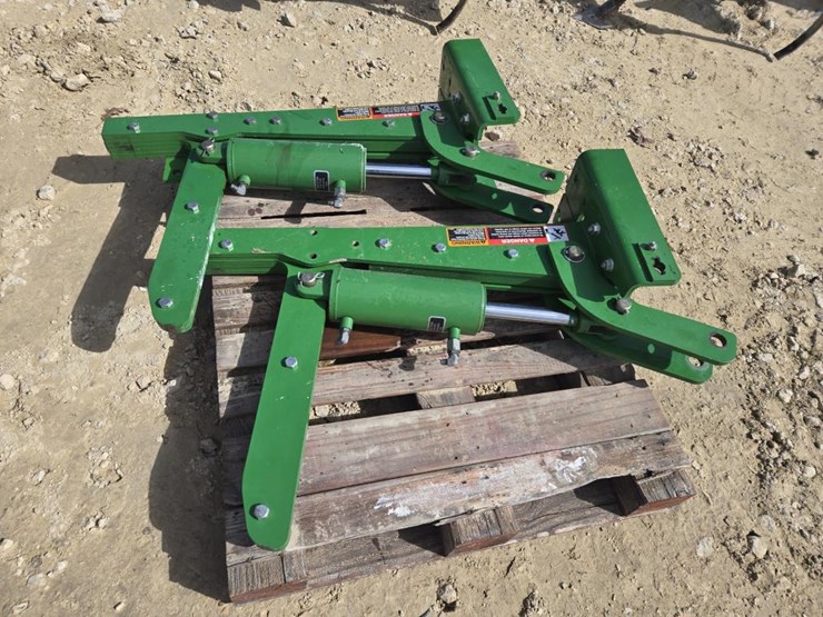 john-deere-2210-image-12