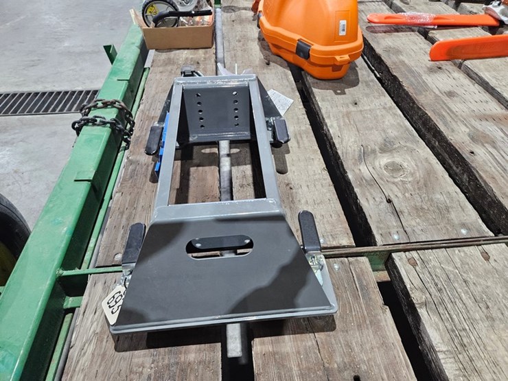 #693-•-b&w-companion-gm-5th-wheel-mount-image-6