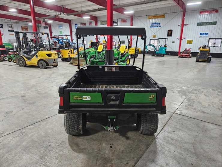 john-deere-te-4x2-image-4