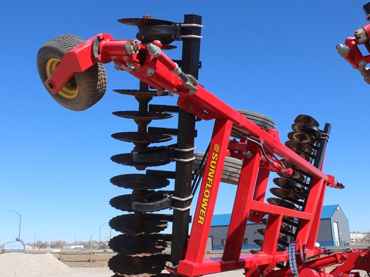 #1030-•-sunflower-6631-vt-soil-finisher-image-21