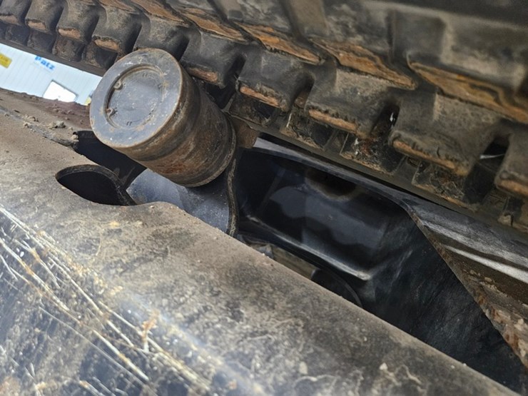 #686-•-yanmar-vic35-mini-excavator-image-17