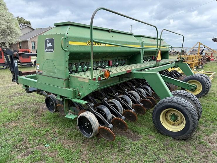 john-deere-1560-image-4