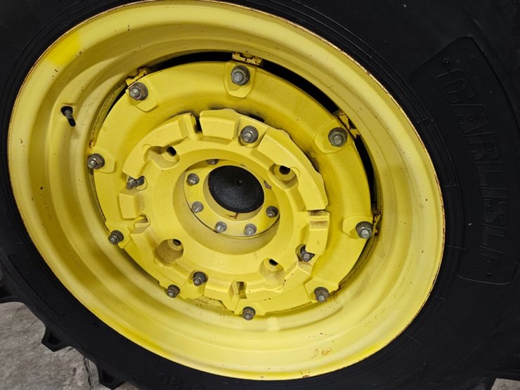 john-deere-5520-image-42