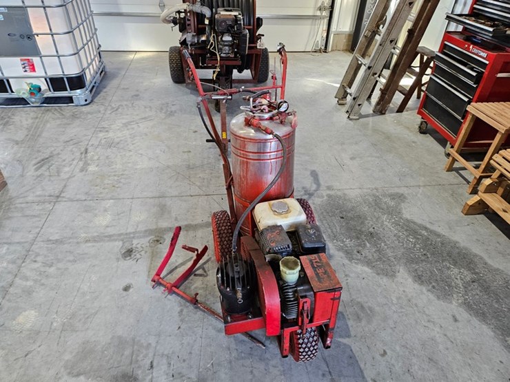 #664-•-walk-behind-paint-sprayer-image-8