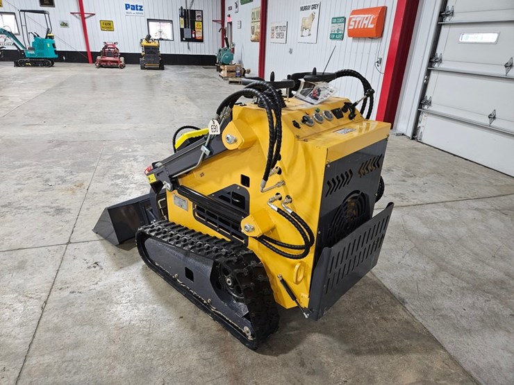 chevrolet-1ton-image-3