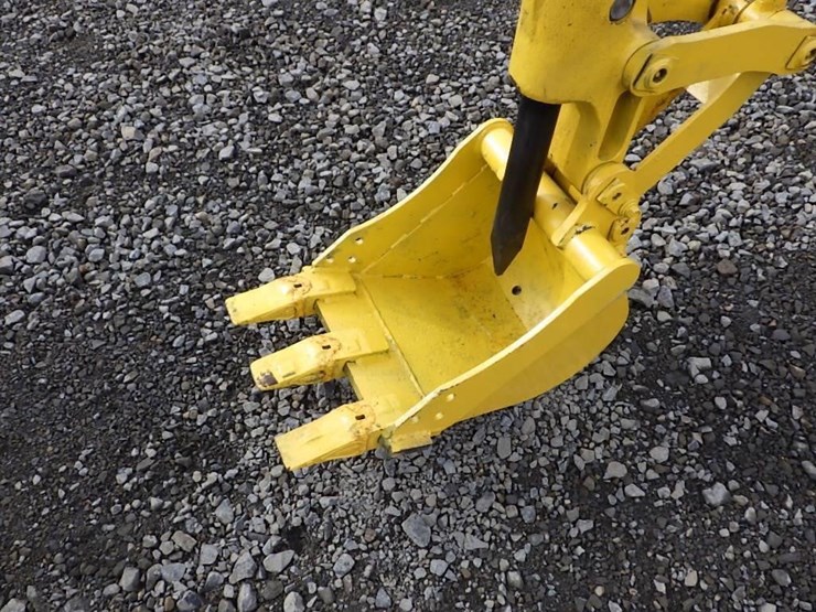 komatsu-pc12uu-image-20