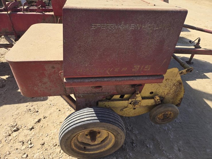 new-holland-315-image-4