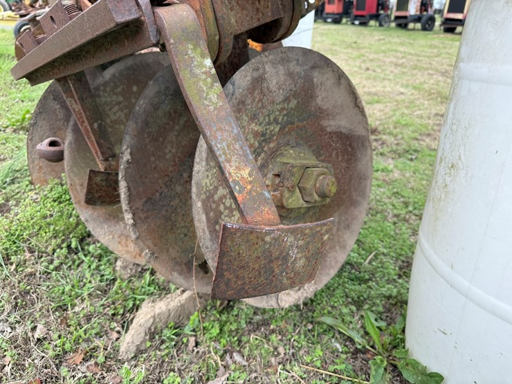 #41847-•-levee-plow-image-9