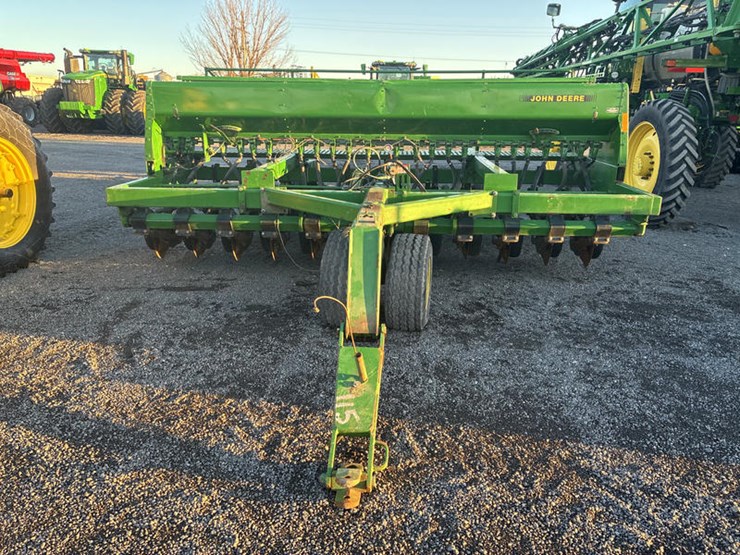 john-deere-750-image-3