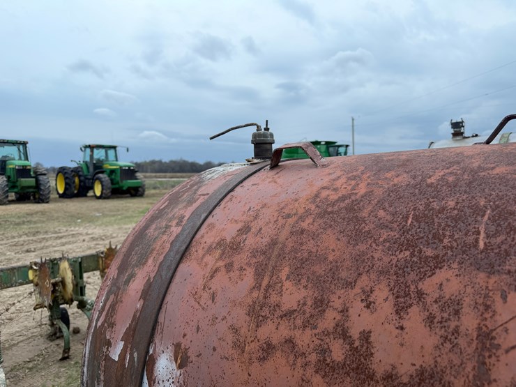 #41260-•-~600-gallon-fuel-wagon-image-36