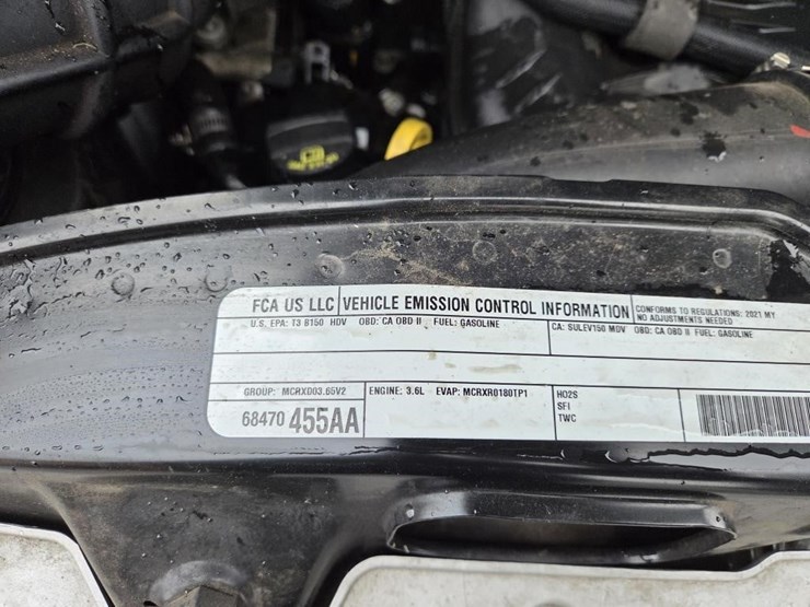 2021-dodge-1500-image-36