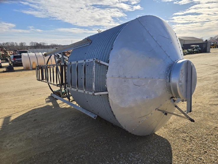 #195-•-6-ton-bulk-bin-with-unload-auger-image-7