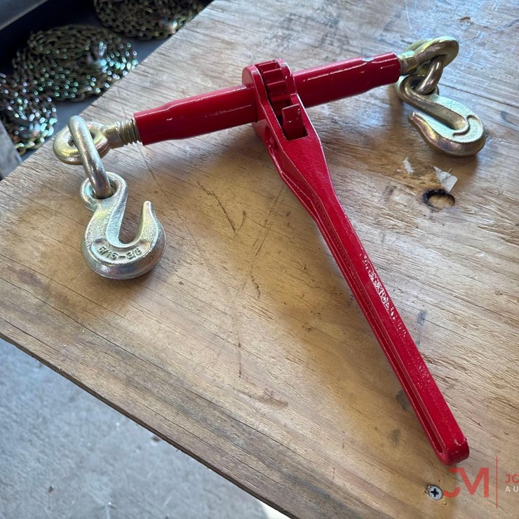 NEW 5/16" - 3/8" RATCHET BINDER