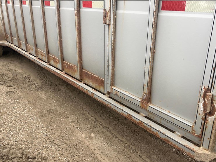 2012-titan-trailer-image-5