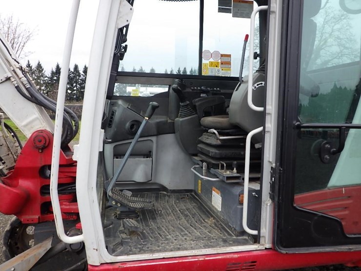 takeuchi-tb290-image-40