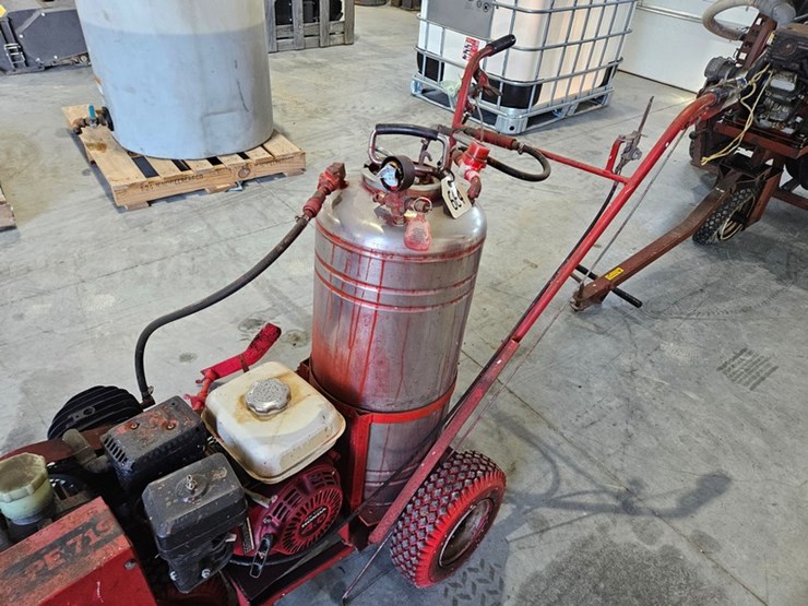 #664-•-walk-behind-paint-sprayer-image-14