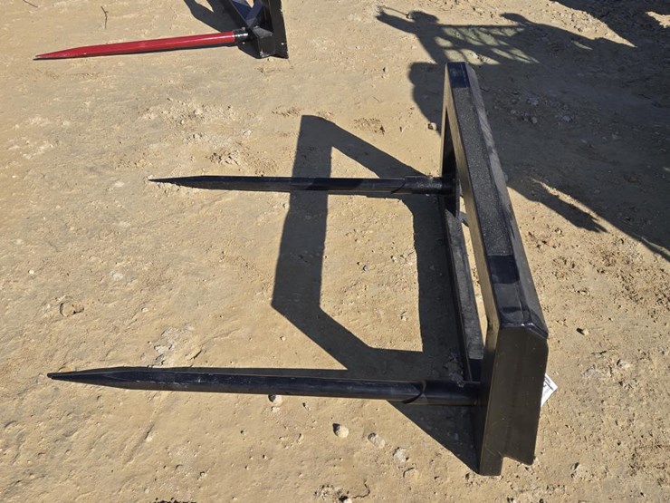 #242-•-skid-loader-bale-spear-image-2