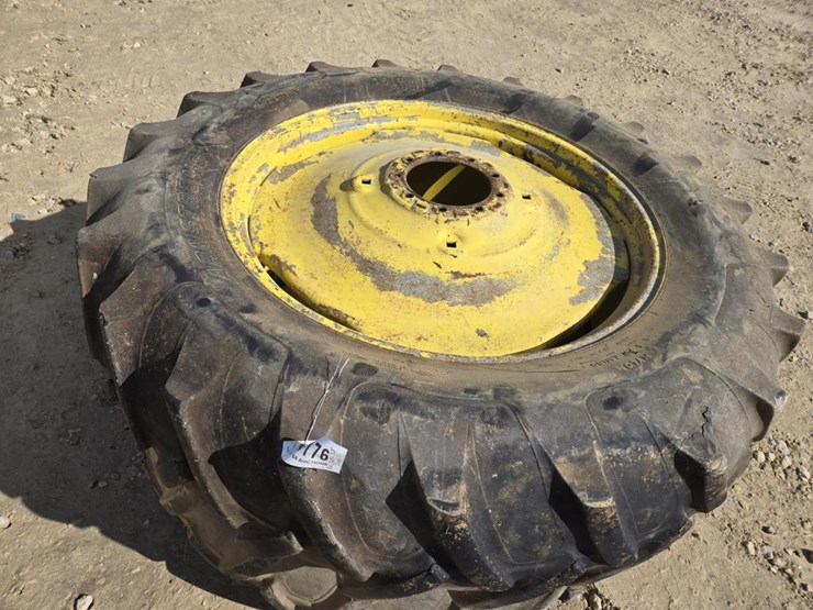 john-deere-4020-image-2