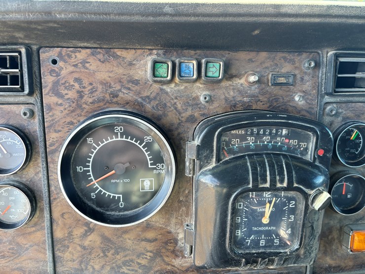 1990-kenworth-t880-image-45