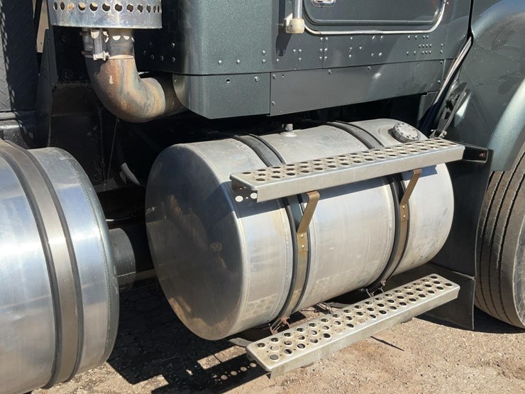 1999-kenworth-t800b-image-56