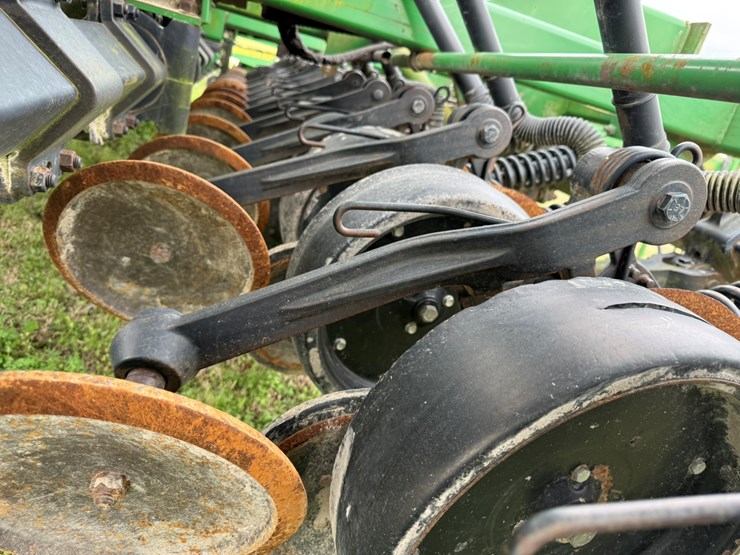 john-deere-1560-image-71