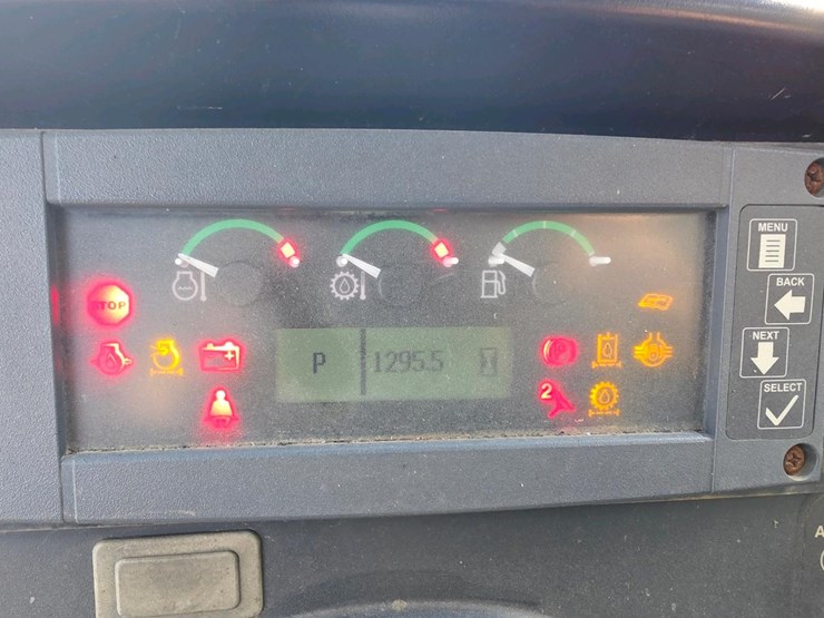 2003-deere-540g-iii-image-25