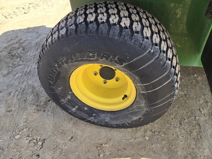 john-deere-gator-image-16