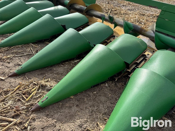 2008-john-deere-608c-image-15