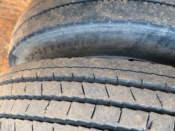 2019-ford-f550-xl-image-11