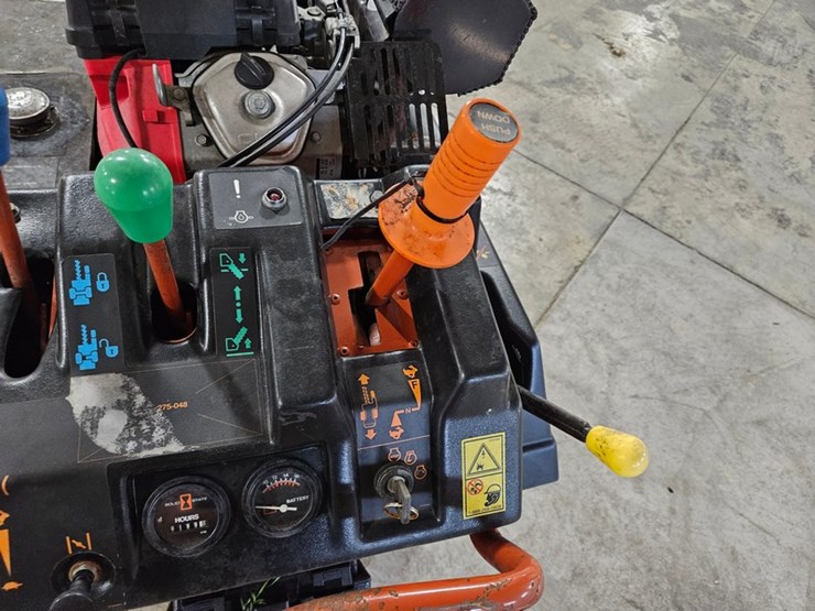 ditch-witch-1820-image-21