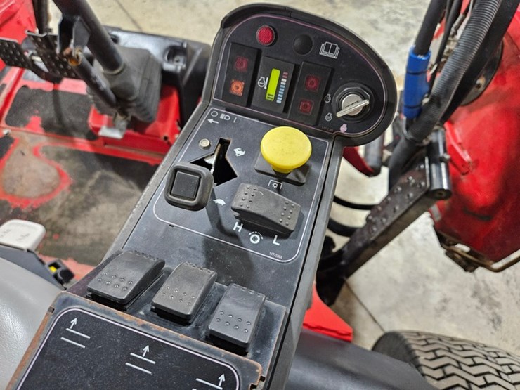 toro-groundsmaster-4700d-image-34